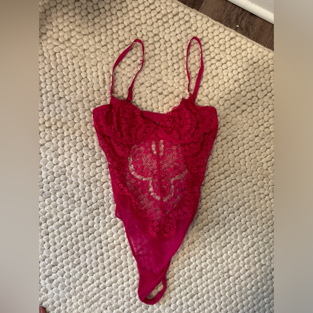 Aritzia Ten by Babaton Pink Encore Bodysuit